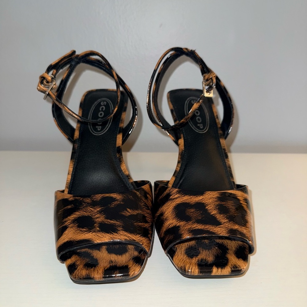 🐆Gorgeous Leopard Print Ankle Strap Heels Size 6 | Never Worn! 🐆